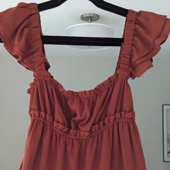WeWoreWhat Flirty Crinkle Ruffle Dress Clay Size Small - Picture 4 of 11